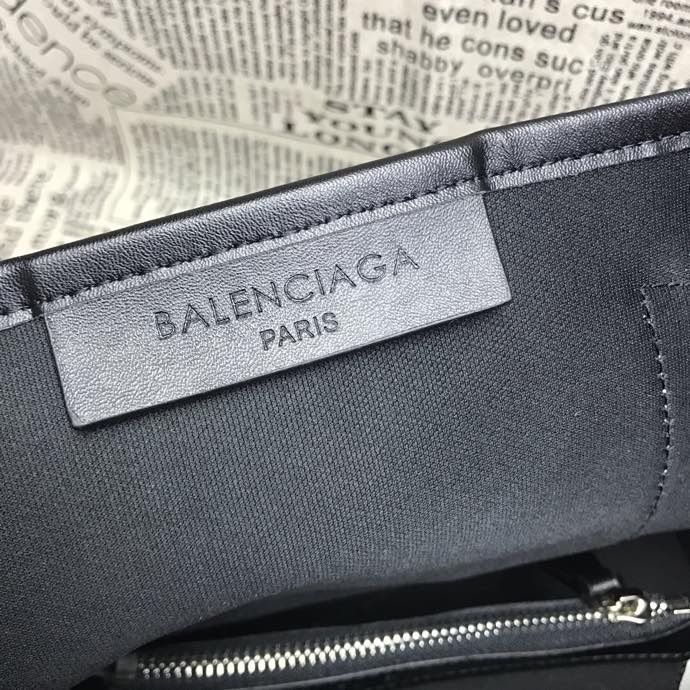 新品 バレンシアガ Balenciaga バッグパック＆財布 3点セット ギフトに最適なラグジュアリーアイテム - メルカリ