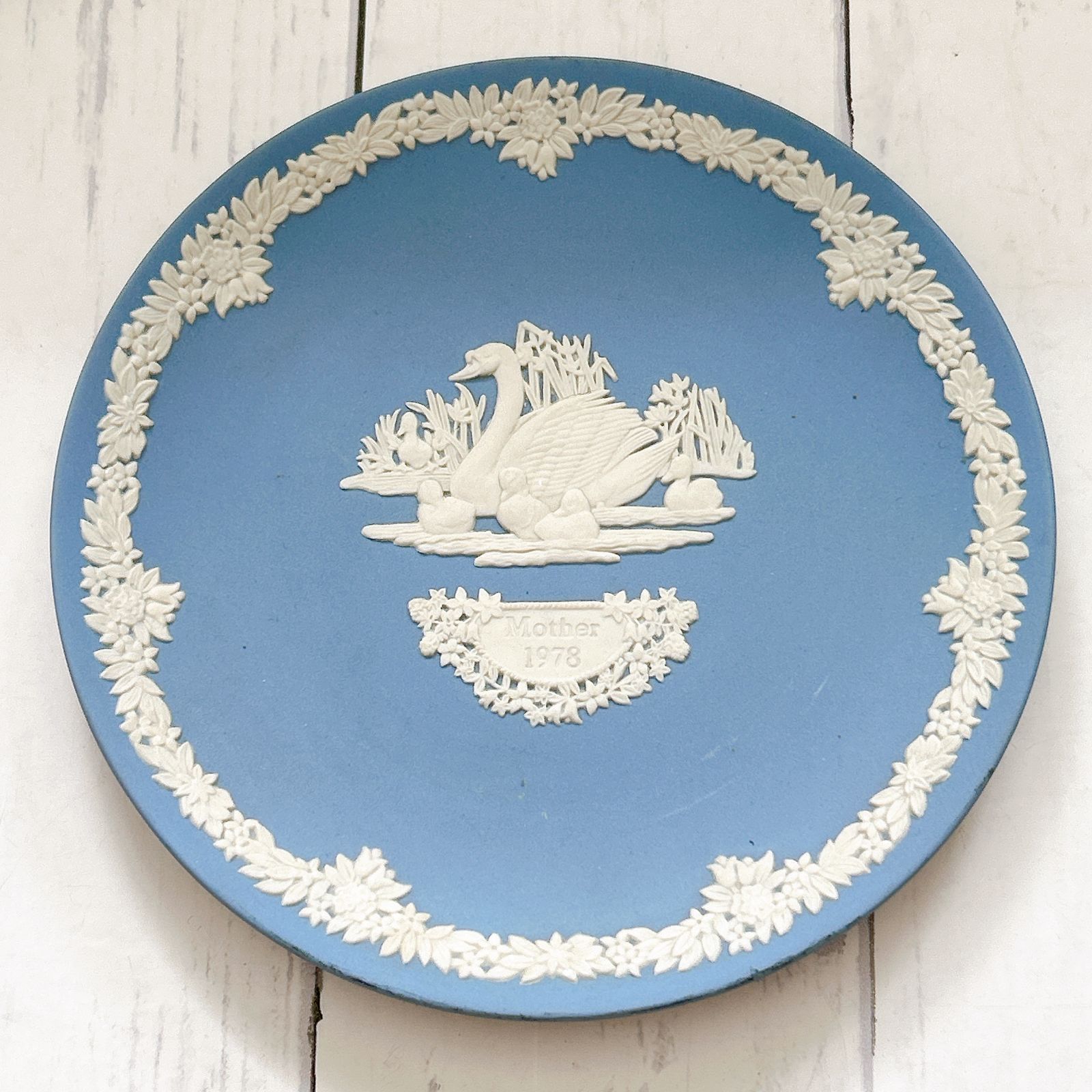 WEDGWOOD ウェッジウッド ジャスパー 1978年 イヤープレート スワン