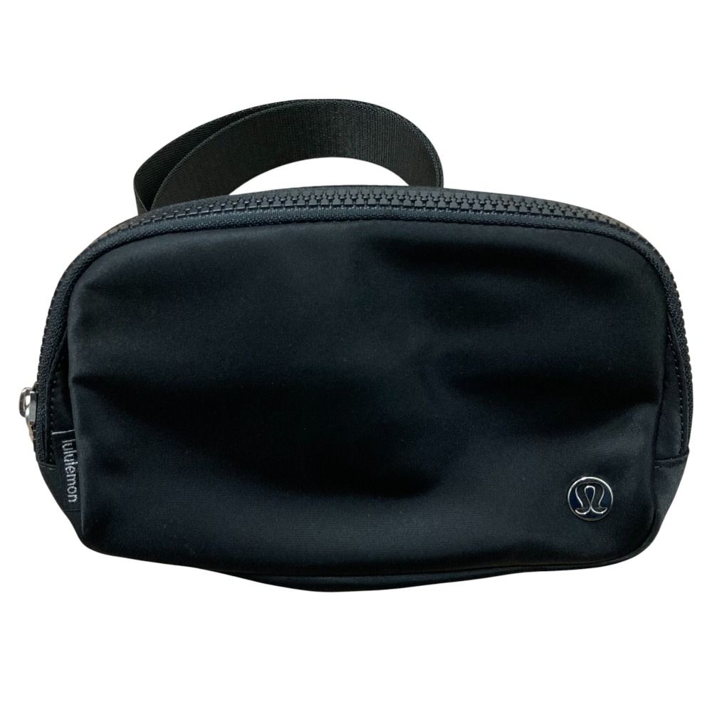 lululemon ルルレモン Everywhere ベルトバッグ ナイロン ウエストポーチ ボディバッグ ブラック レディース 古着