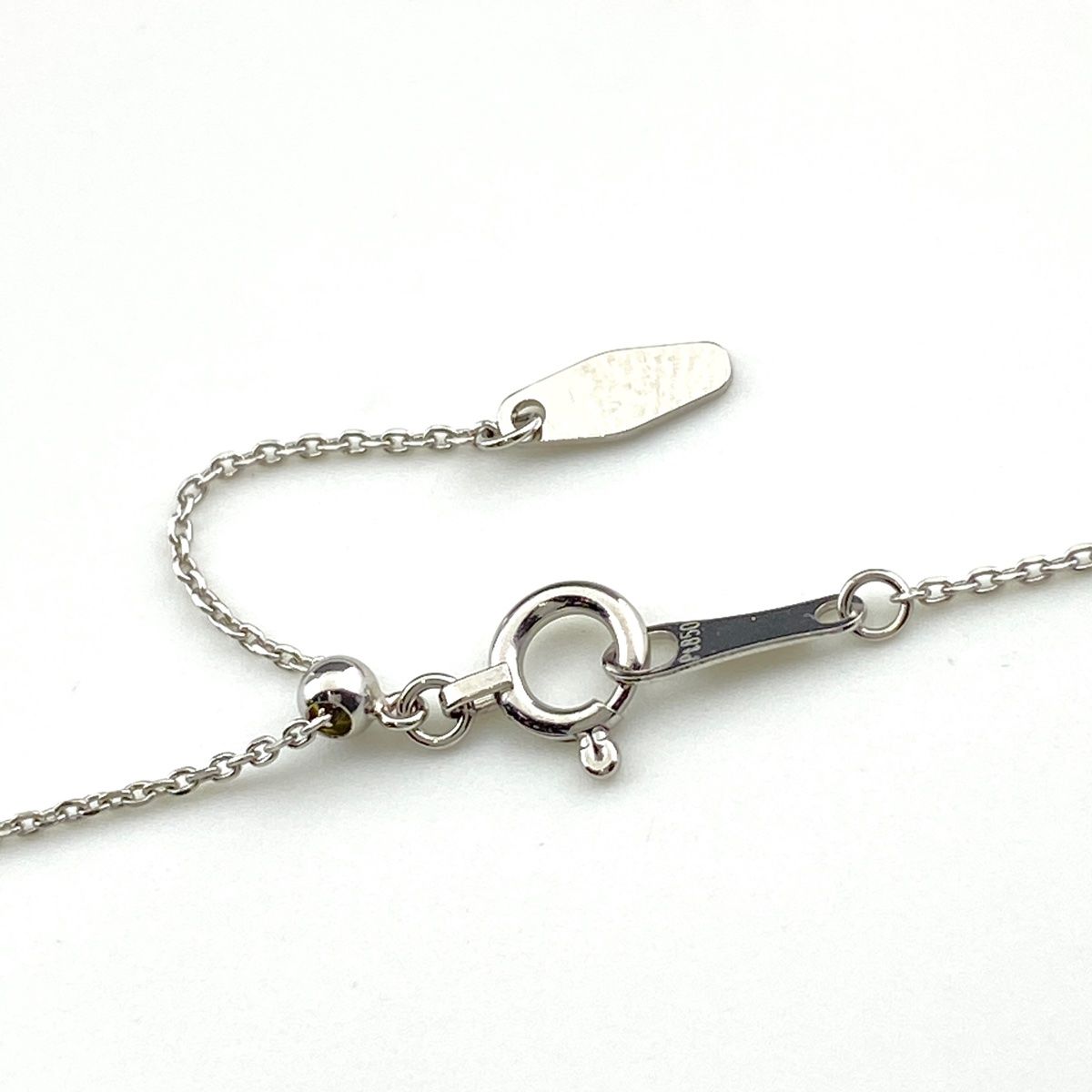 アトラクティブな エメラルド デザインネックレス プラチナ ペンダント メレダイヤ ネックレス Pt900 Pt850 エメラルド レディース 安心