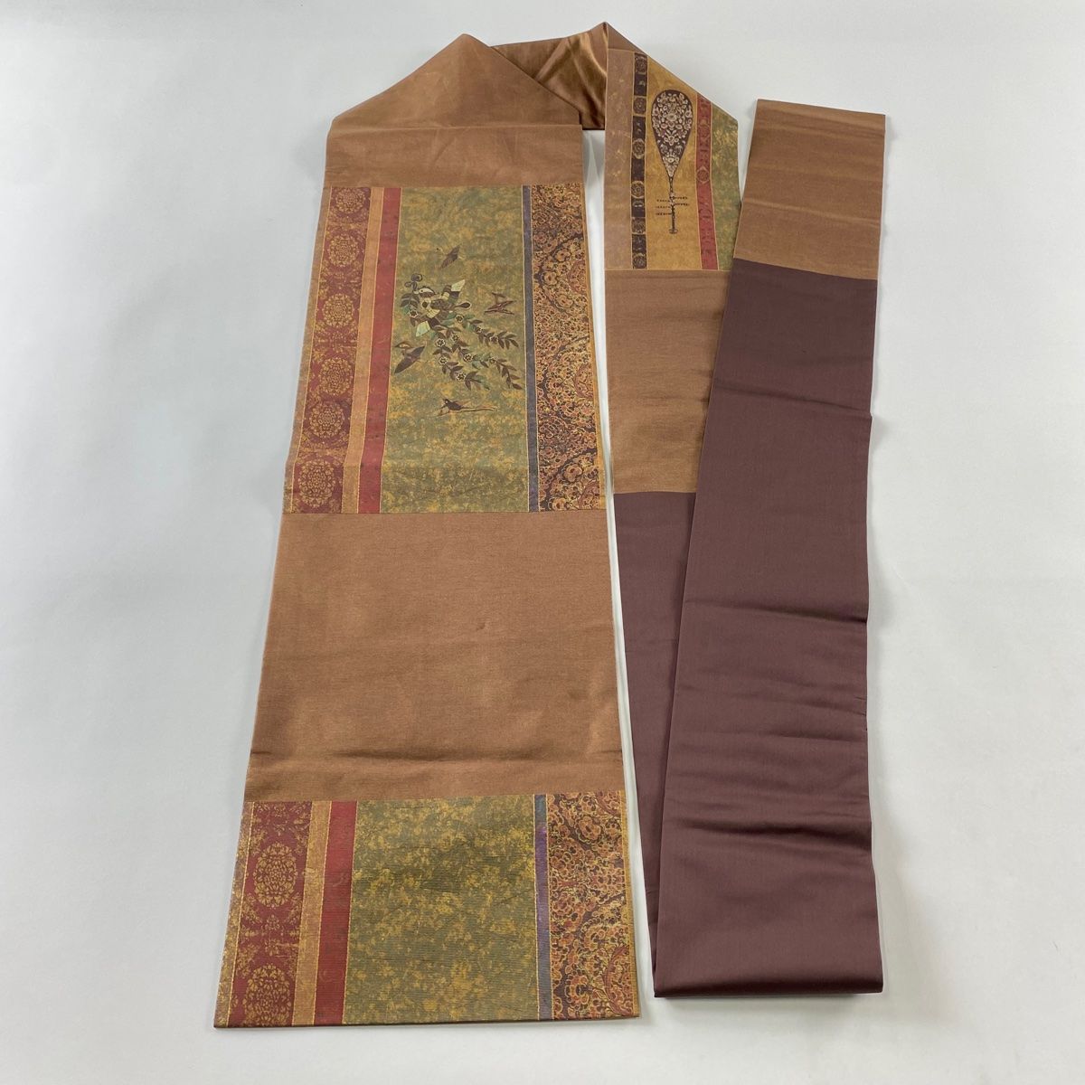 【名古屋帯】花喰い鳥模様 刺繍 箔置き　鳥　銀彩　金彩　 正絹　アンティーク 名古屋帯】花喰い鳥模様 刺繍 箔置き 鳥 銀彩 金彩 正絹