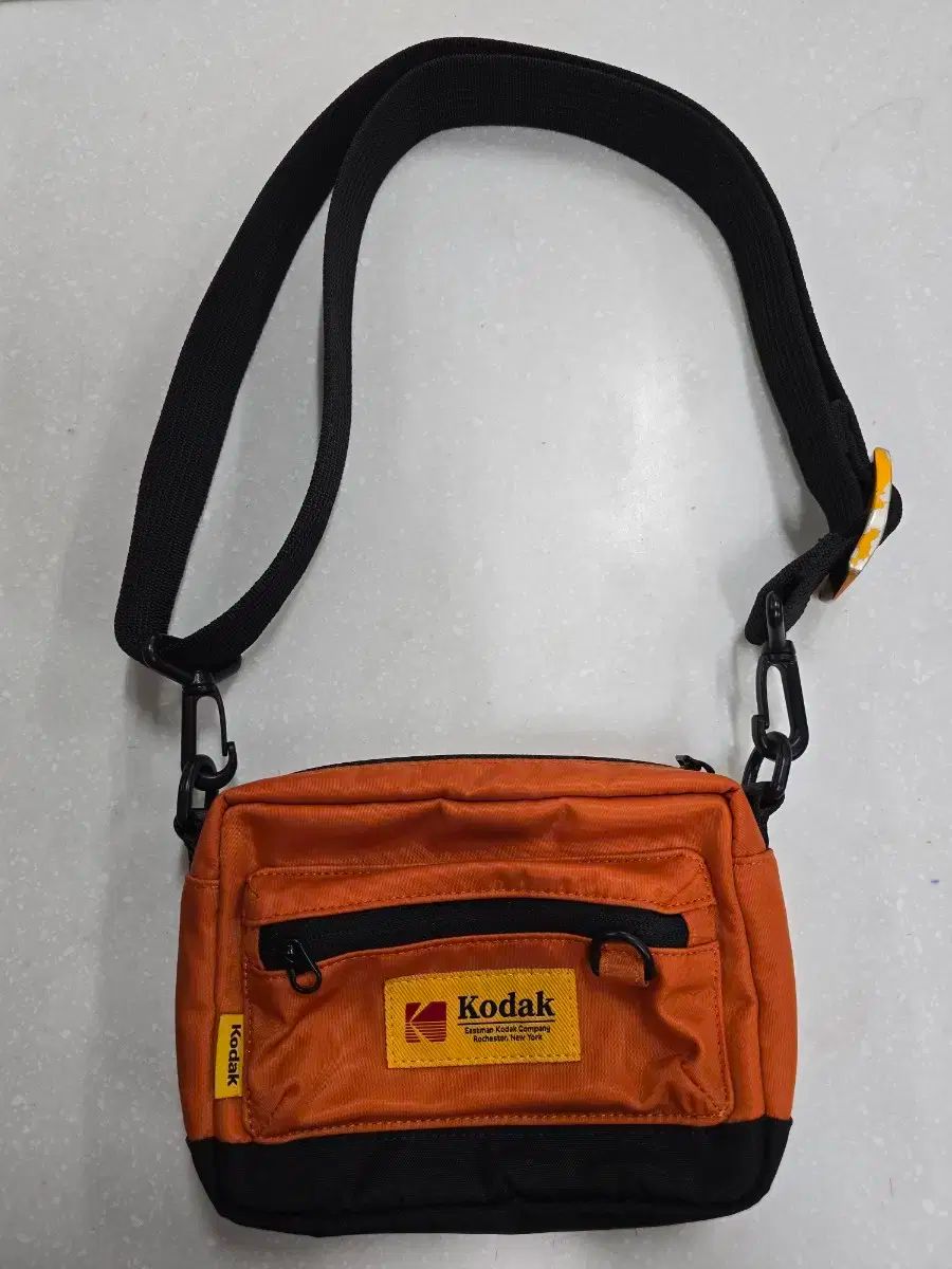 【KODAK】ミニ 旅行 クロスバック★追跡/送料込み KODAK(コダック) 衣服 ミニ クロスバッグ - メルカリ