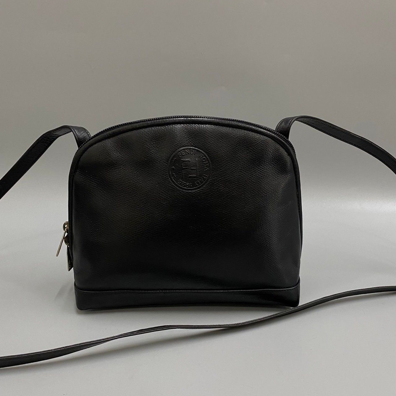 極上 美品 希少品 FENDI フェンディ FF ロゴ レザー 本革 ミニ 