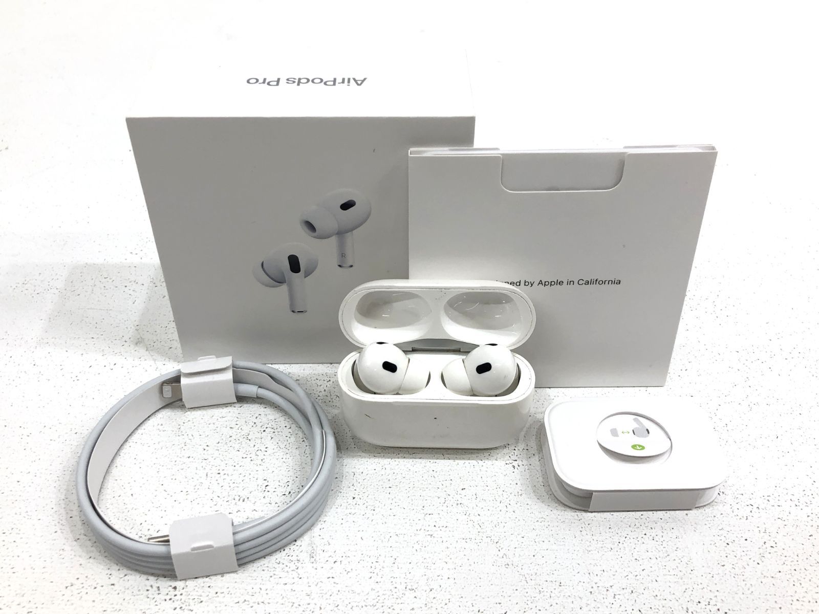 Apple AirPods Pro 第2世代 Lightning Apple AirPods Pro 2 MQD83J⁄A