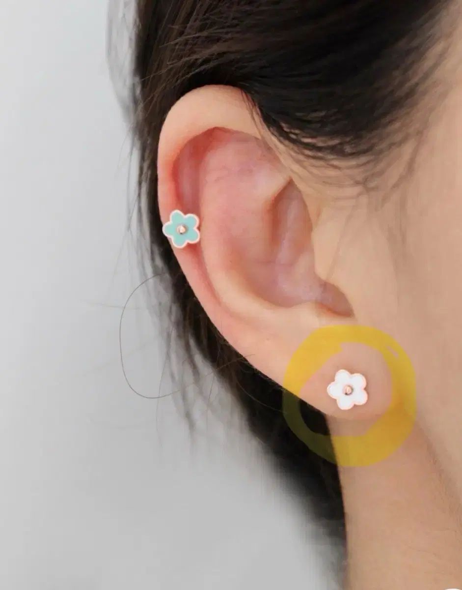 14kgf ピアス デイジー デイジー 14kgf（8mm フラワーピアス 透明クリスタル 花ピアス
