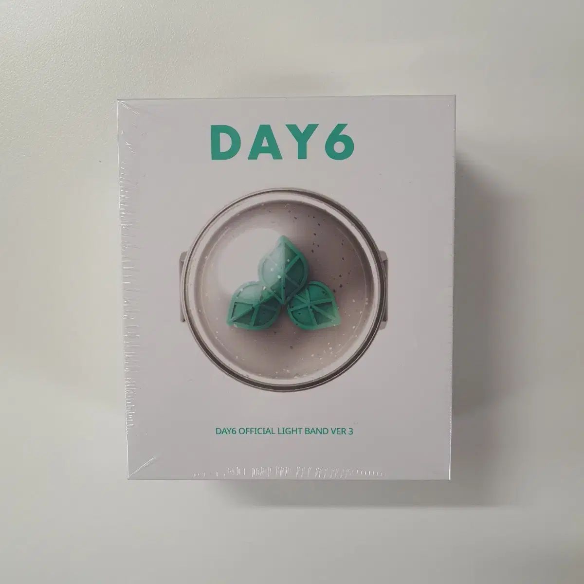 DAY6 ライトバンド　ペンライト　新品未開封 DAY6 ライトバンド 最新版 VER3 新品・未開封 - メルカリ