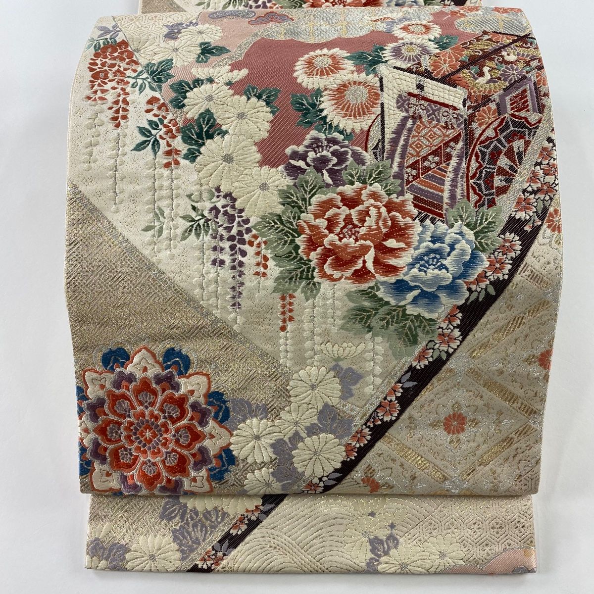 【セール】 秀品 袋帯 御所車 【中古 正絹 六通 ベージュ 箔 唐織 草花 着物・浴衣