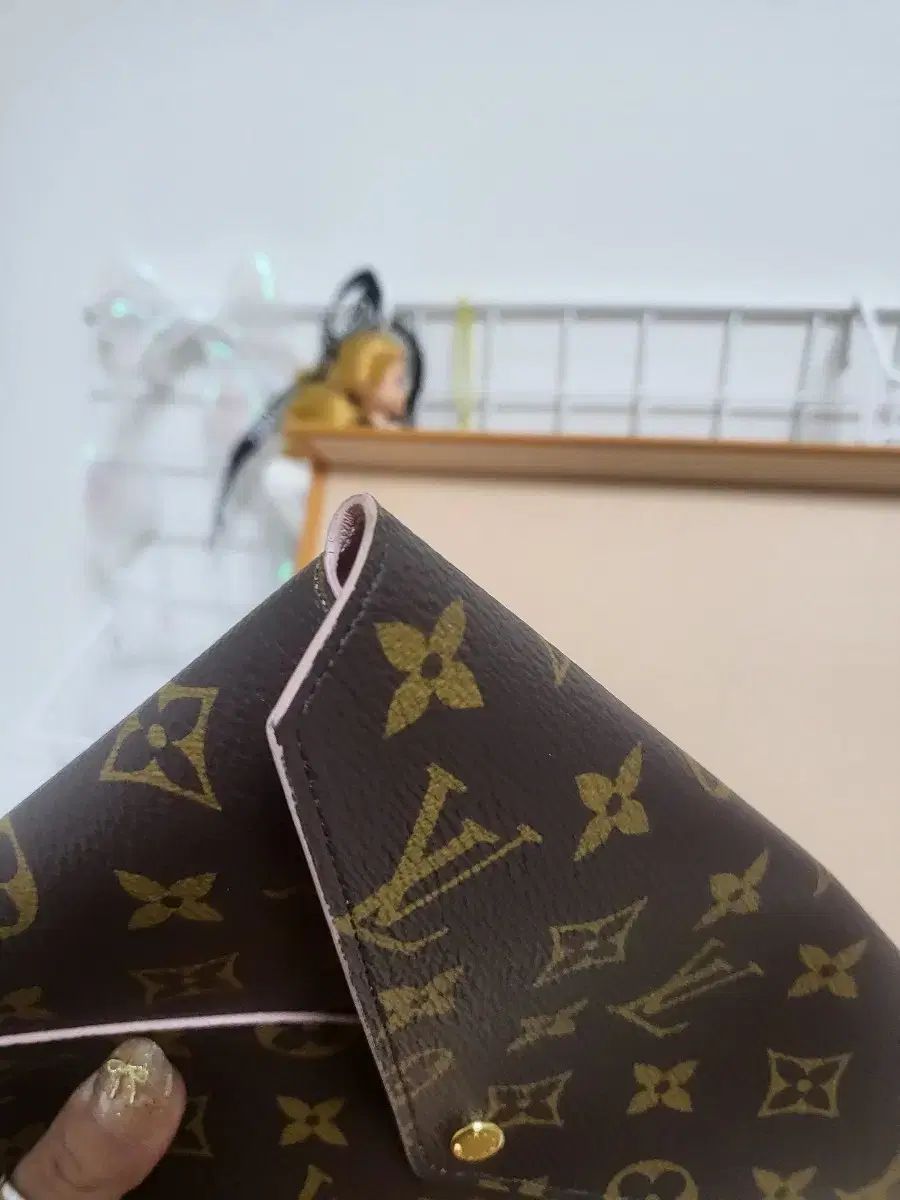 ルイヴィトン キーリング ポシェット 大