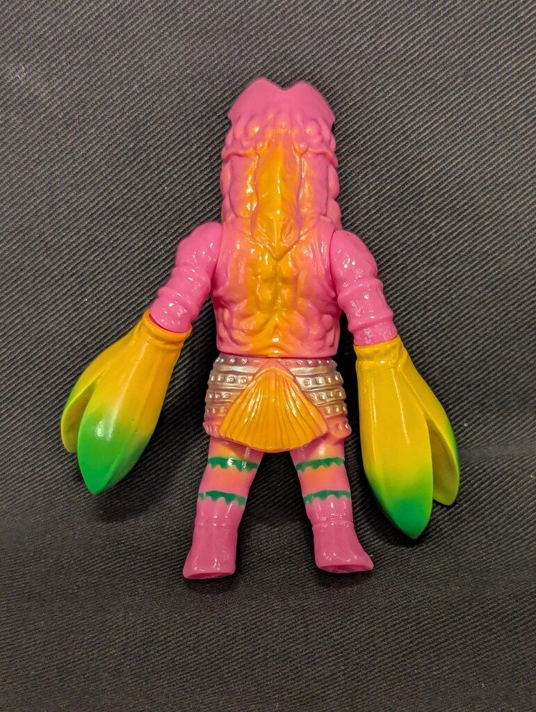 バルタン星人　MAXTOY　円谷プロ　ミニソフビ怪獣倉庫シリーズ MAXTOY ミニソフビ怪獣倉庫シリーズ 円谷プロ バルタン星人 水色