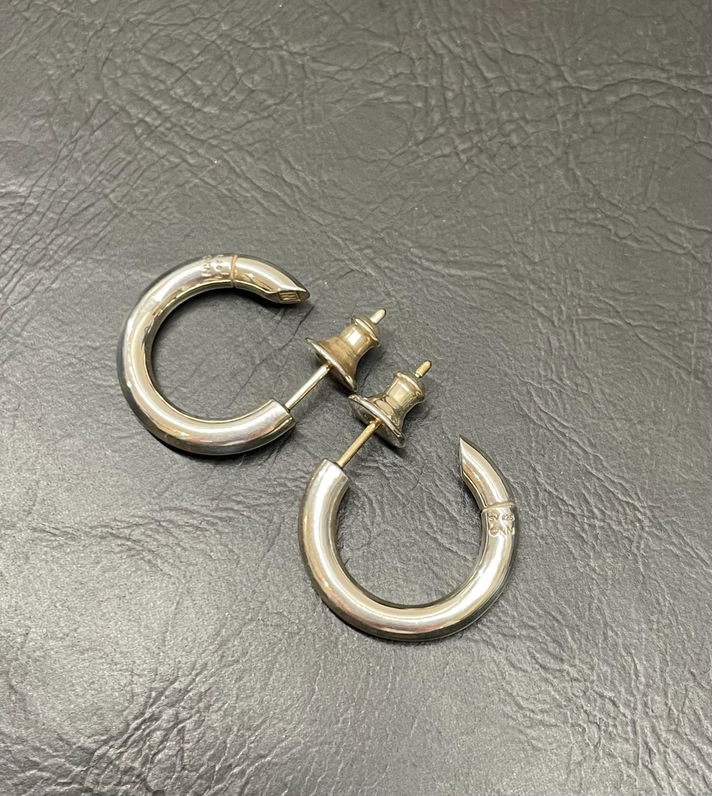 NIL DUE/NIL UN TOKYO ピアス NIL DUE / NIL UN TOKYO フープピアス