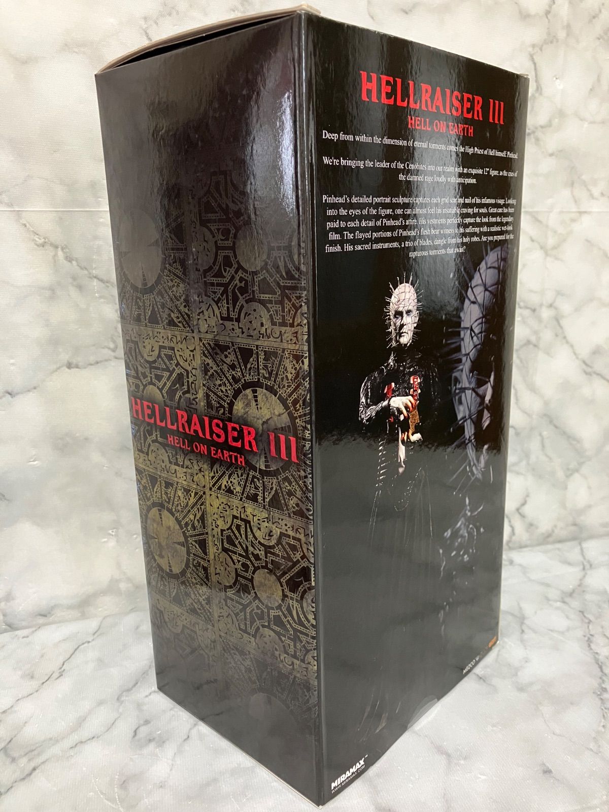 アクション フィギュア