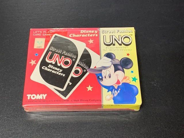 ディズニーキャラクター UNO ストリートファッション 新品未開封