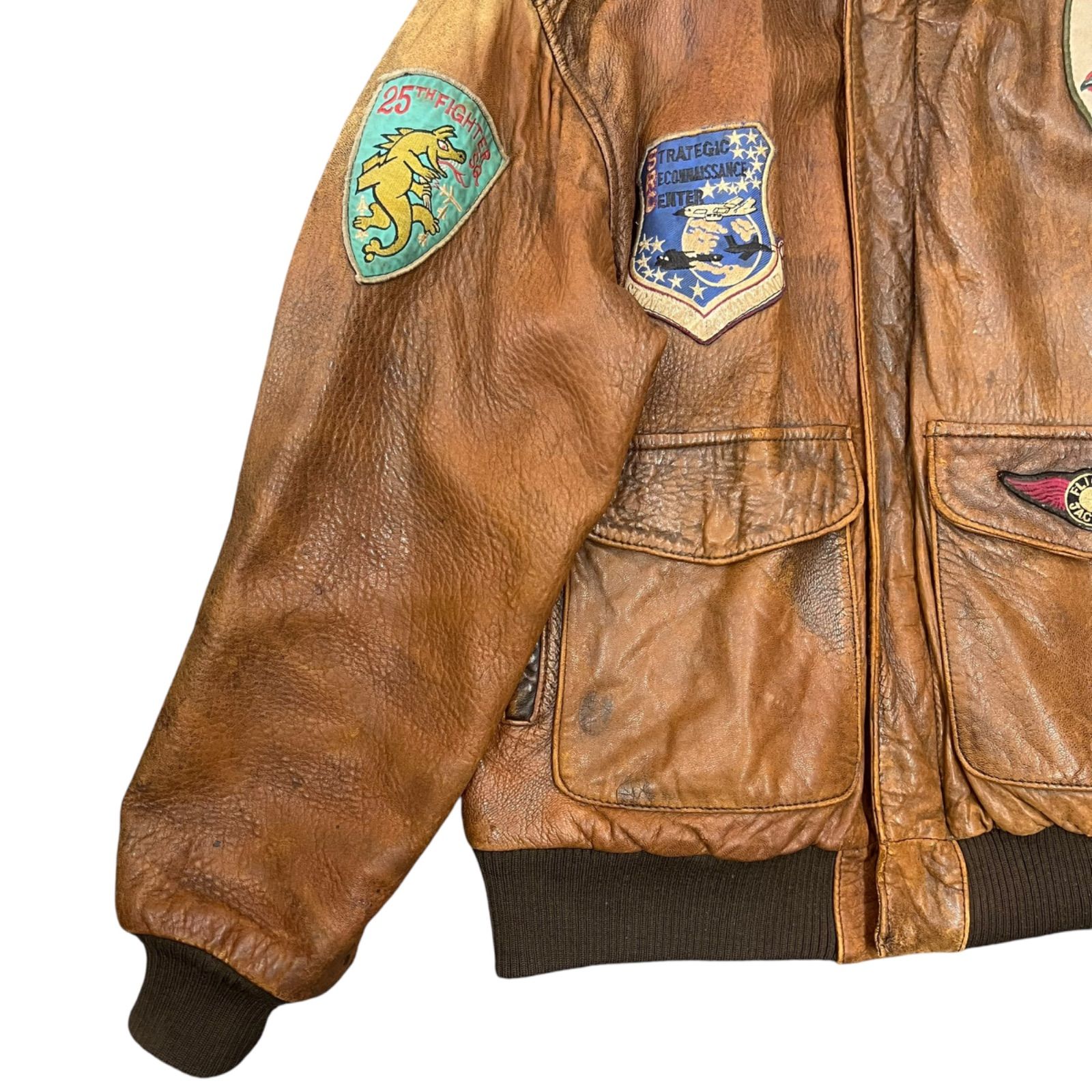 AVIATION A-2 AIR FORCES フライトジャケット レザー 本革 渋い光沢が特徴です！【アメリカの軍服】旧陸軍航空隊A-2レザー