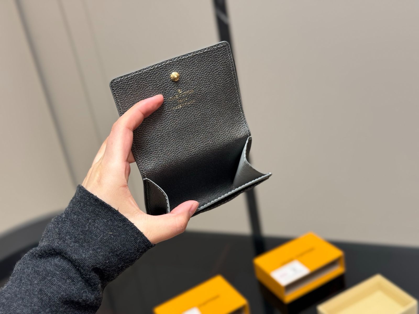 今日特価】Louis Vuitton New Cowhide Wallet in Off - white