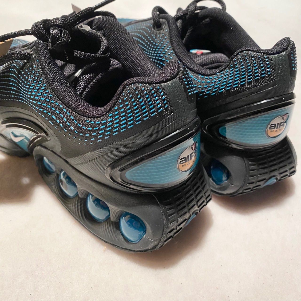 新品未使用　NIKE Air Max Dn エッセンシャル　26 NIKE公式】ナイキ エア マックス Dn エッセンシャル メンズシューズ