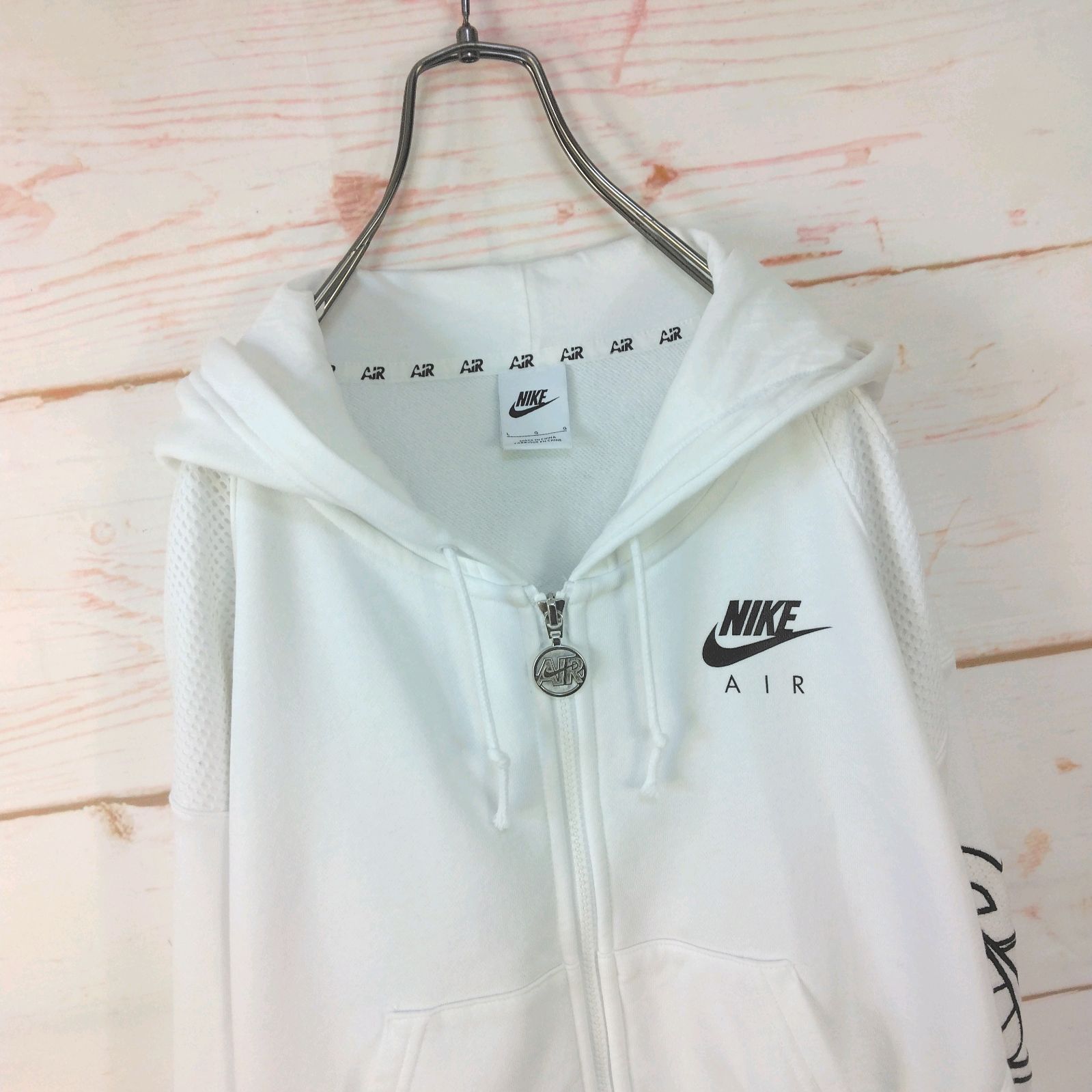 「大人気 新入荷 新品」に該当するファッション通販 ナイキ NIKE ジップアップ スリーブ ラグランスリーブ パーカー ウォーキング・ランニングウェア