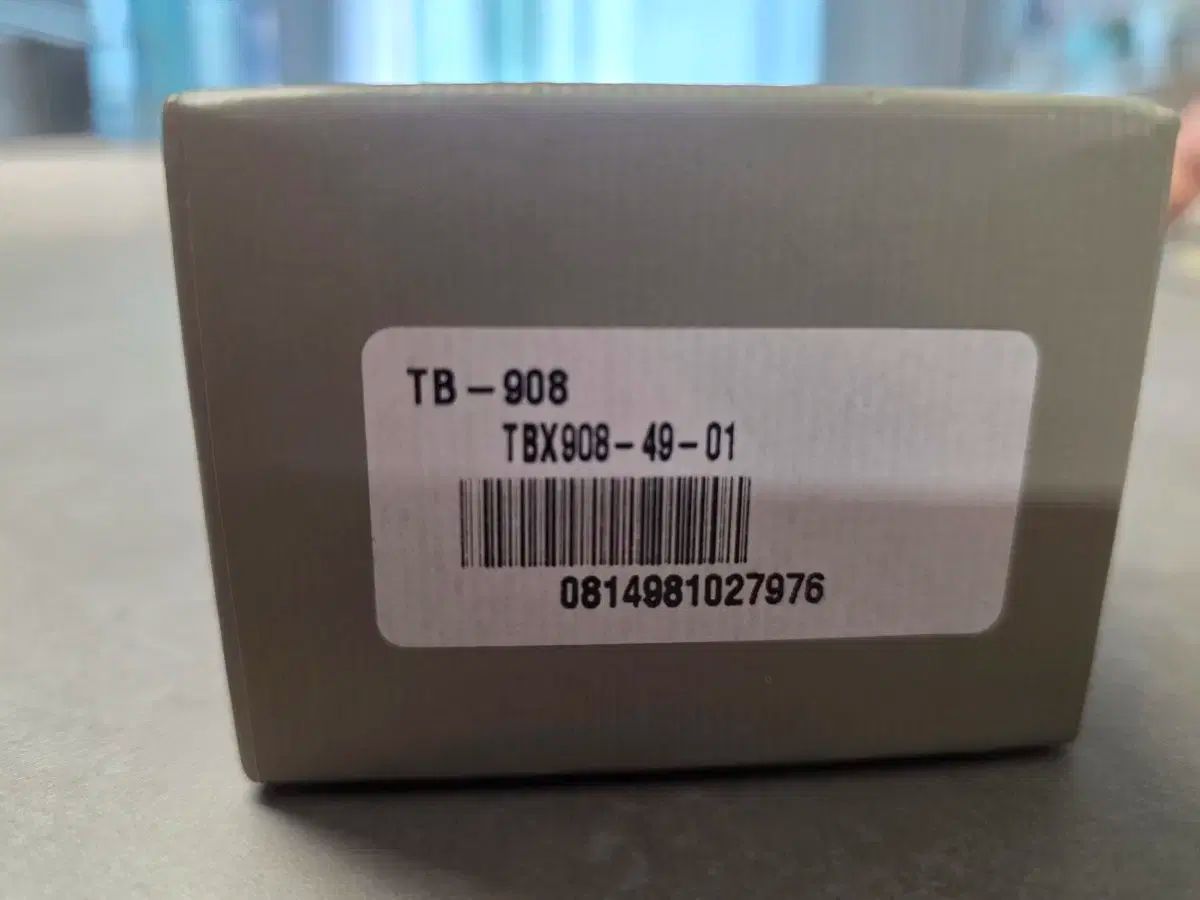 THOM BROWN トムブラウン TB ー 908 49 サイズ 販売