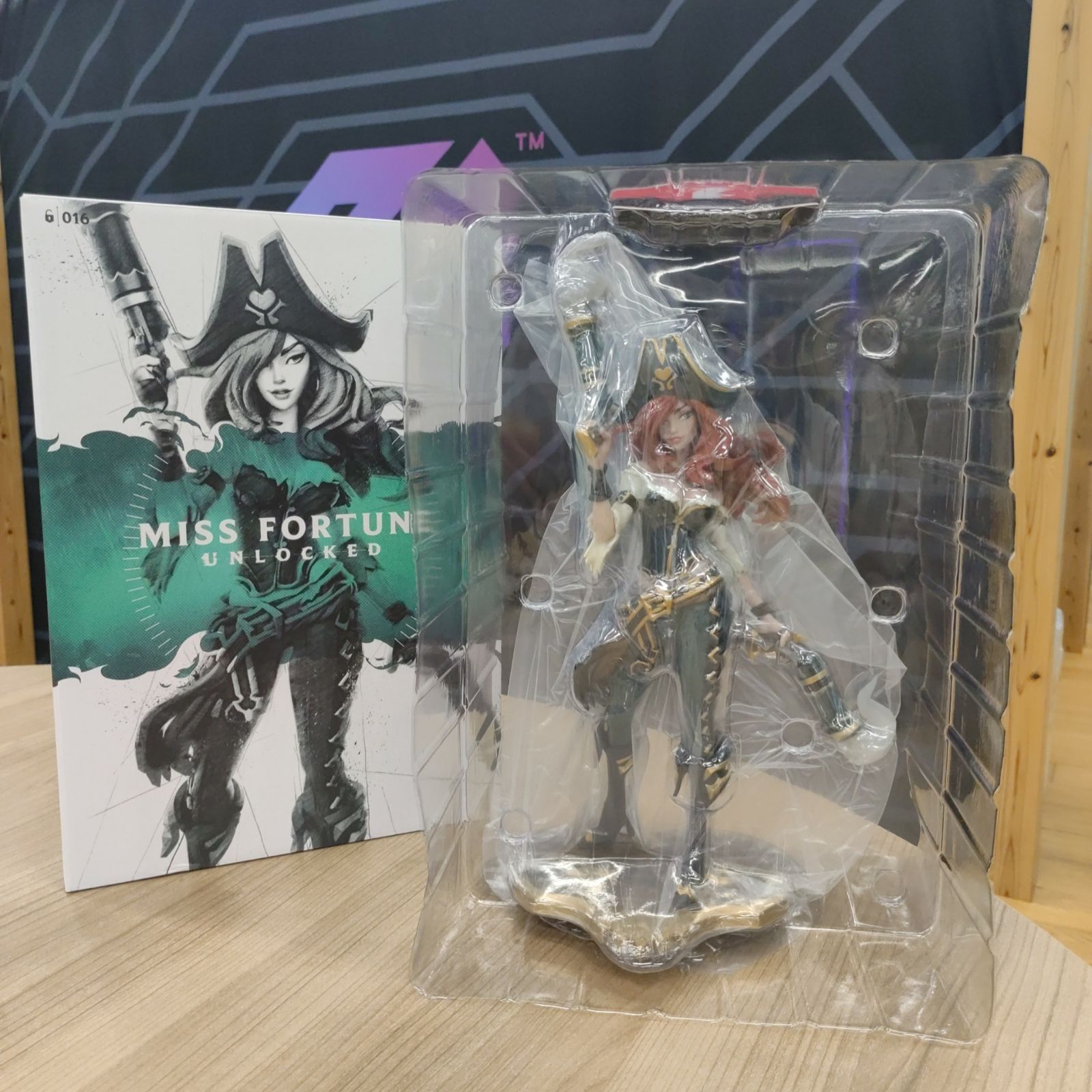 アウトレット品】ミス・フォーチュン UNLOCKED スタチュー【FUTAROKU