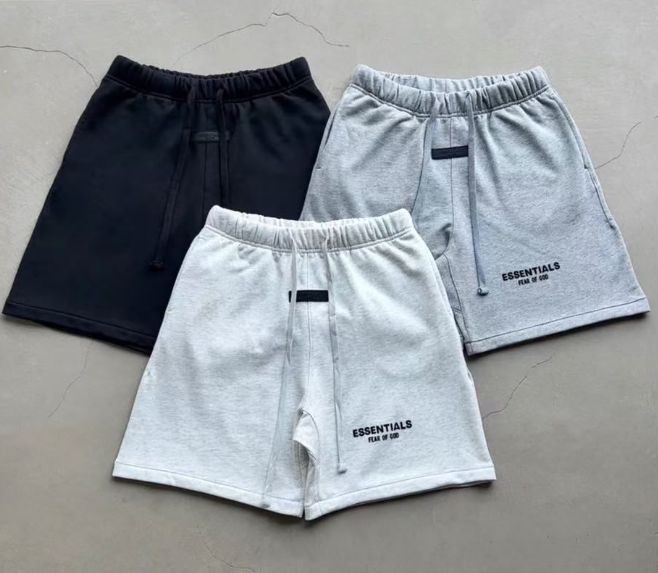 Fear of God Essentials ショートパンツ - メルカリ