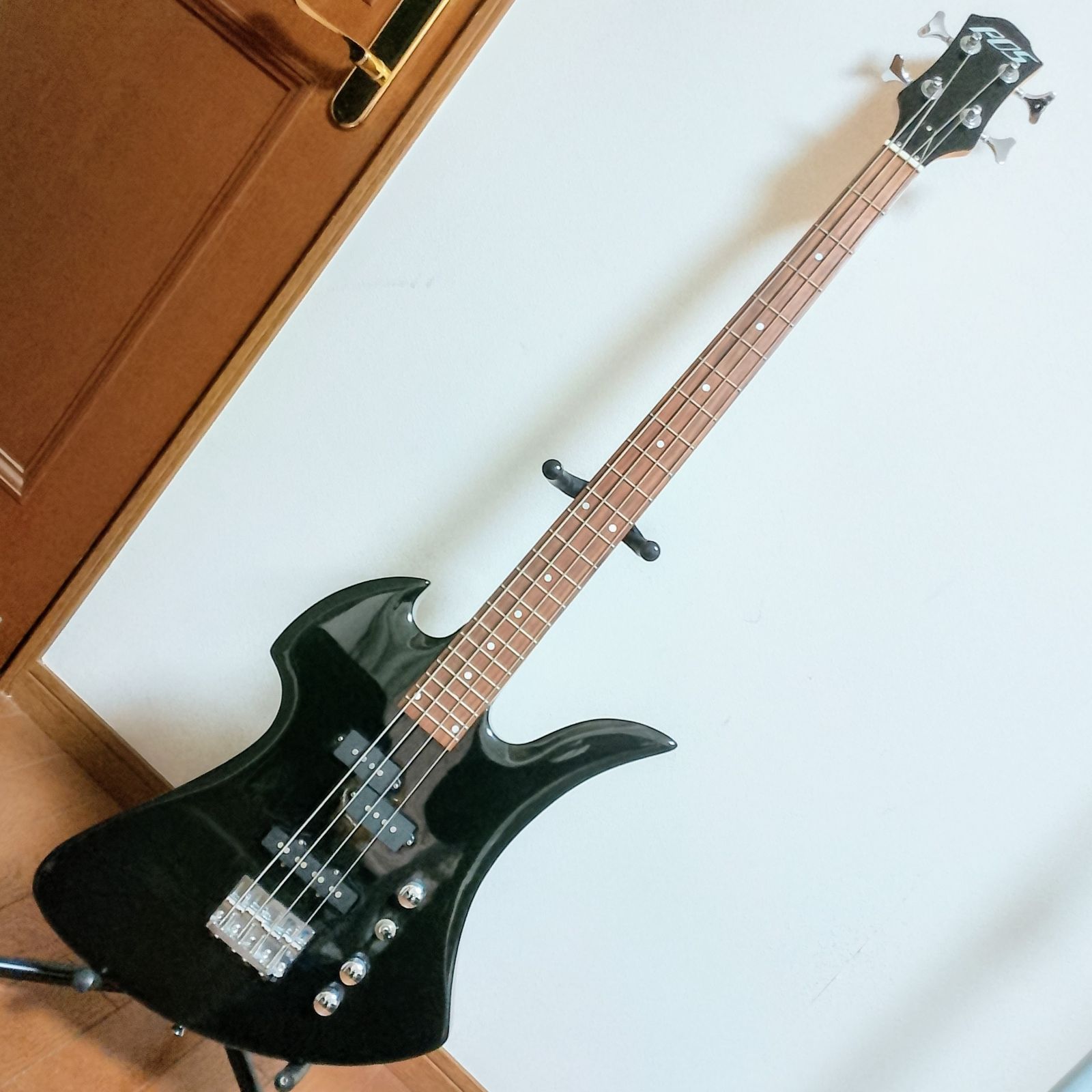 Monogram エレキベース/MR-900 リッケンバッカータイプ Monogram エレキベース/MR-900（たぶん）リッケンバッカータイプ