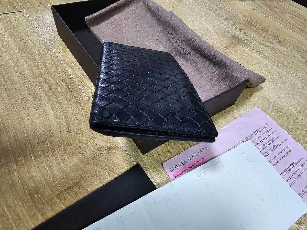 極美品 BOTTEGA VENETAラウンドファスナー長財布 イントレ 極美品 BOTTEGA VENETAラウンドファスナー長財布 イントレ