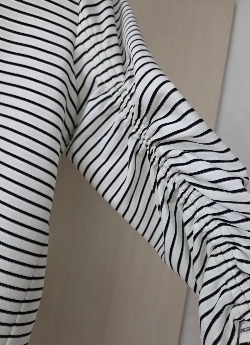ドナカとは ニューヨーク ストライプ シャーリング Tシャツ