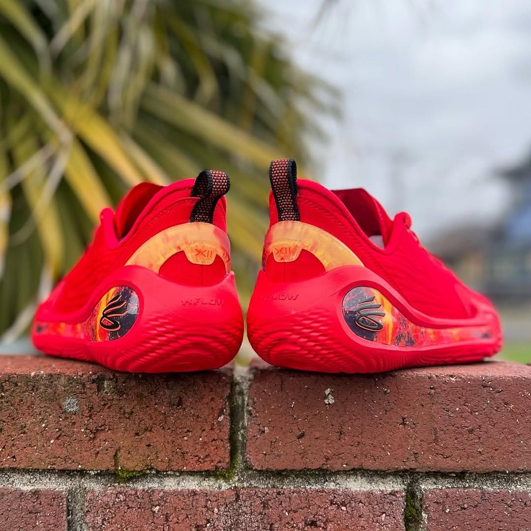 〈新品未使用〉カリー12 〈SPARK〉 バッシュ 29.0 cm アンダーアーマー公式】 カリー12 ＜SPARK＞（バスケットボール