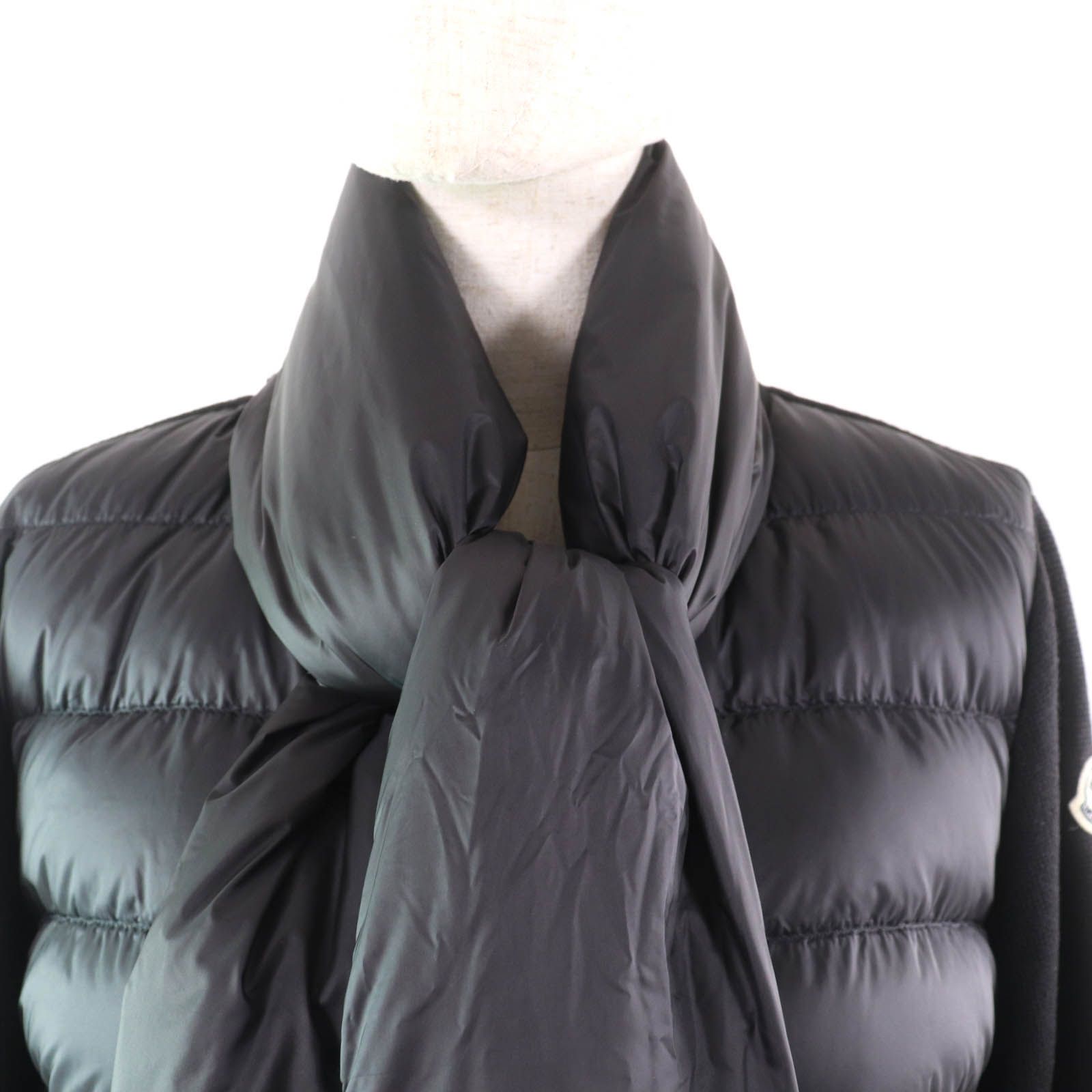 極美品✨MONCLER 切替ダウン ニット ロゴワッペン付 ダブルジップ L MONCLER - 美品○MONCLER モンクレール 2021年製 G20911C00004