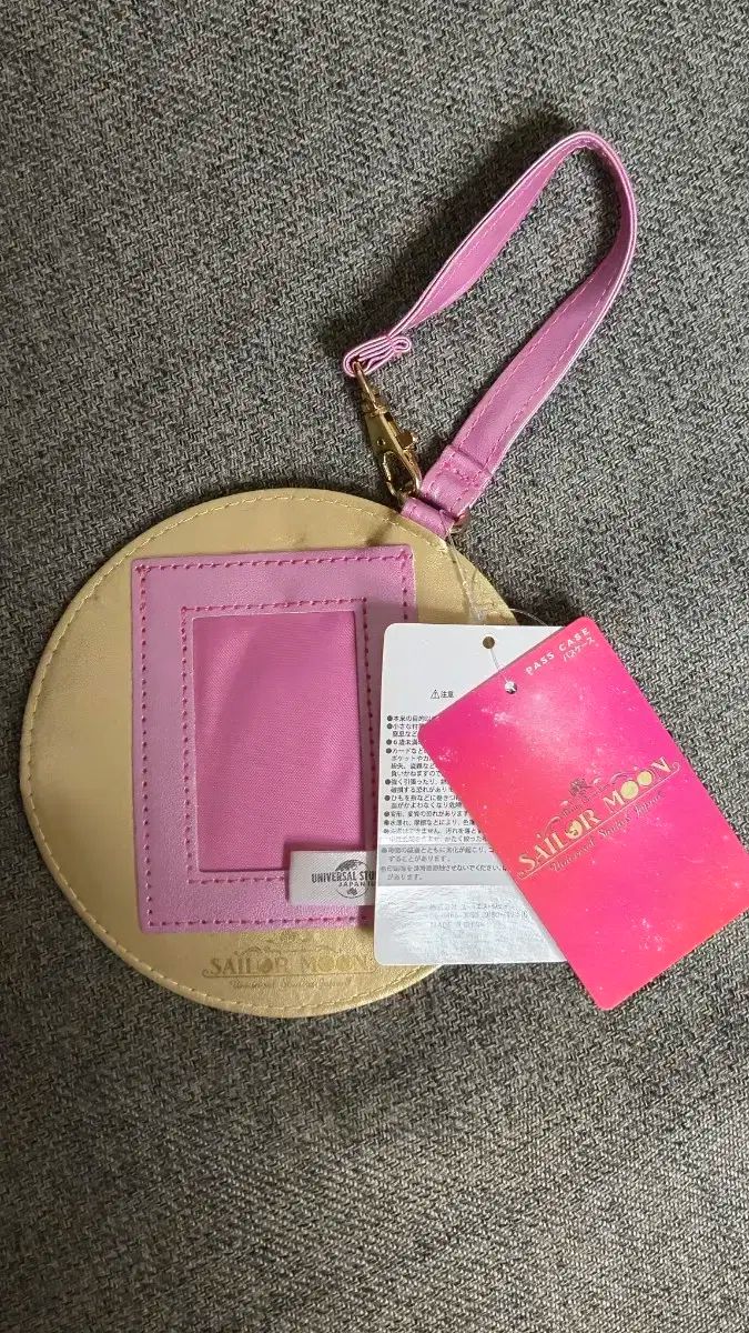 ユニバーサル スタジオ セーラームーン カード ケース