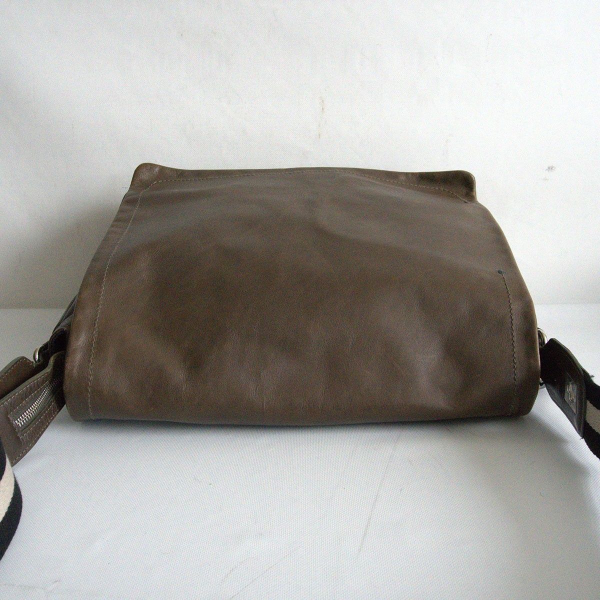 BALLY ショルダーバッグ