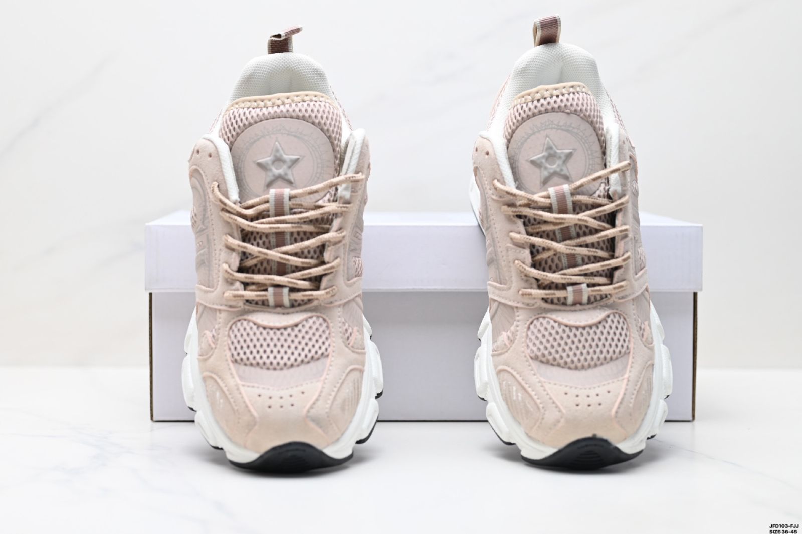 ライフスタイルカジュアルシューズ