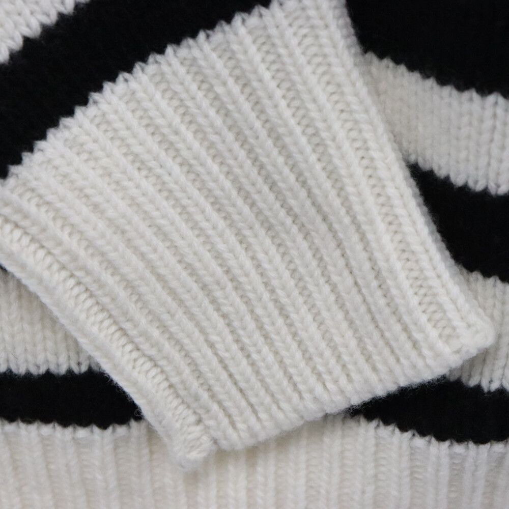 MONCLER (モンクレール) 23AW GIROCOLLO TRICOT CREW NECK ロゴパッチ