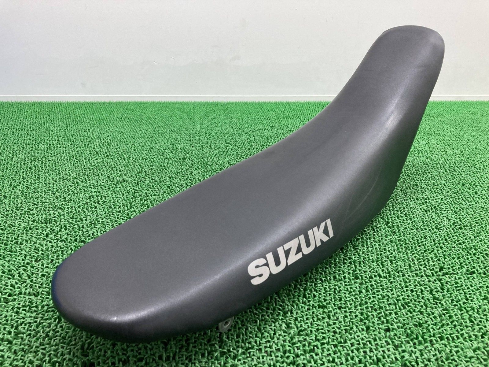 DR-Z400SM シート 29F スズキ 純正 中古 バイク 部品 SK44A