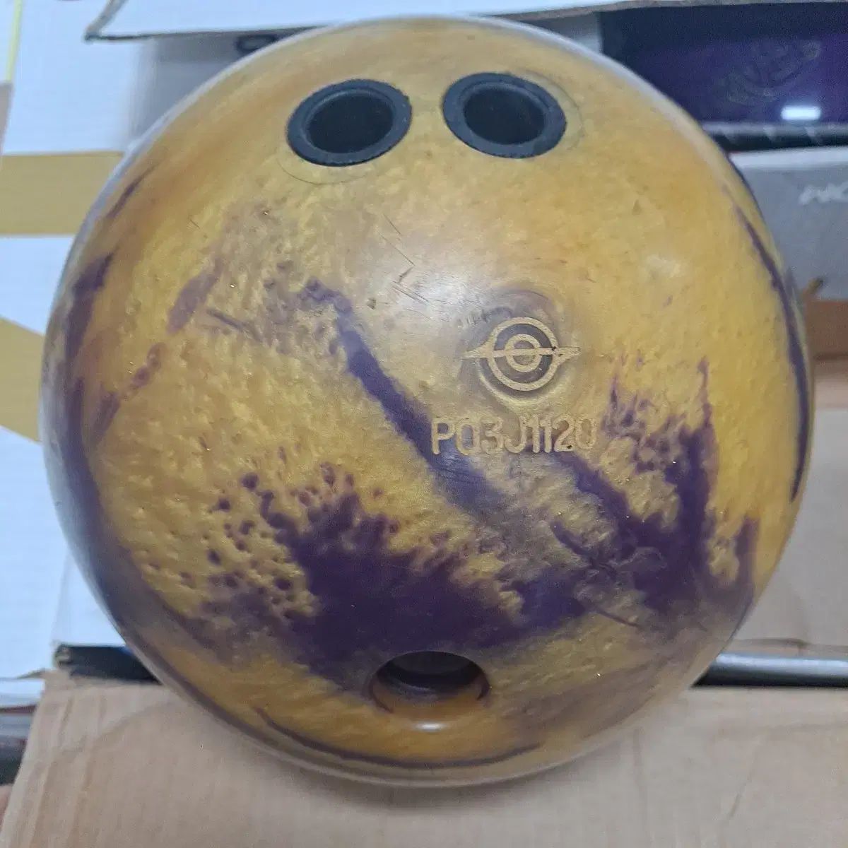 ボウリングボール ザ・ビースト 新品未使用 １２ポンド 166948143.jpg?cmsp_timestamp=