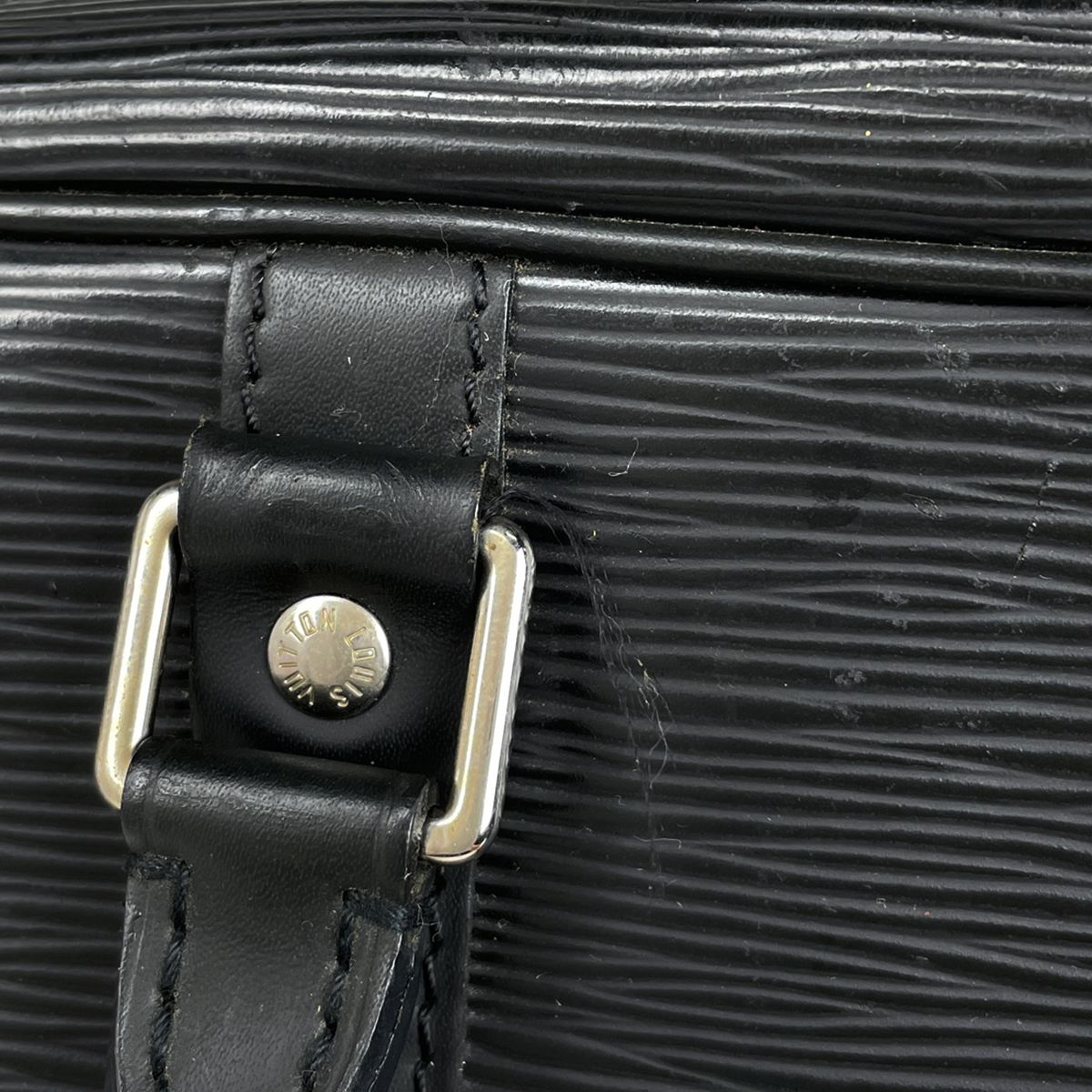 ルイ・ヴィトン Louis Vuitton ポルトドキュマン ヴォワヤージュ