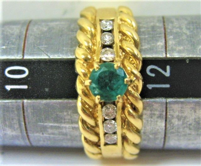 K18 18金 リング 指輪 エメラルド 0.28ct ダイヤ6ヶ 0.13ct - メルカリ