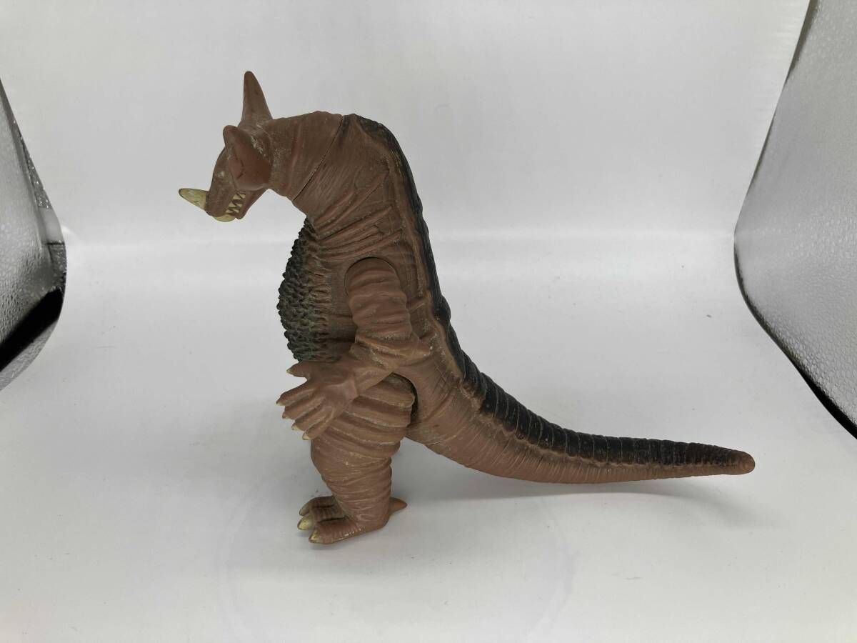 ゴモラ　バンダイ　ソフビ ゴモラ ソフビ バンダイ ウルトラ怪獣シリーズ - メルカリ
