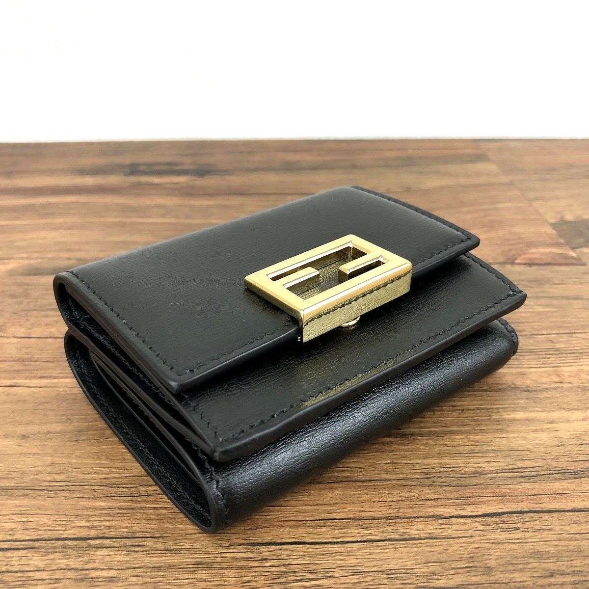 未使用品 FENDI 長財布 8M0011 ズッカ柄 378 | nipo-tec.com.br