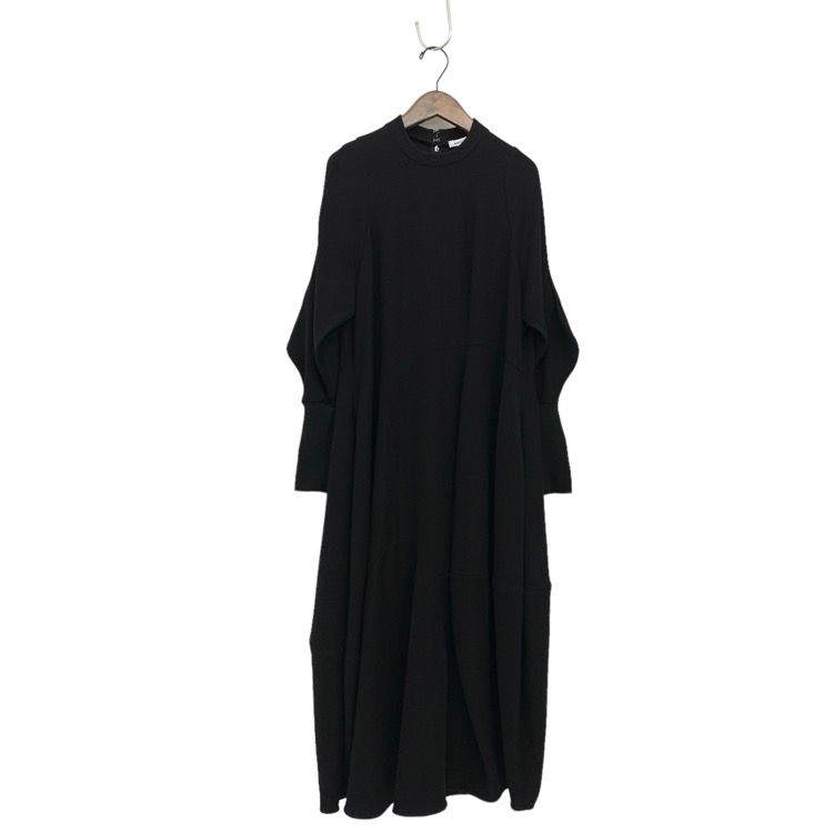 24SS ENFOLD エンフォルド CURVE-SLEEVE ASYMMETRY-DRESS アシンメトリーヘムワンピース 袖リブ ブラック 36  300HS233-0080