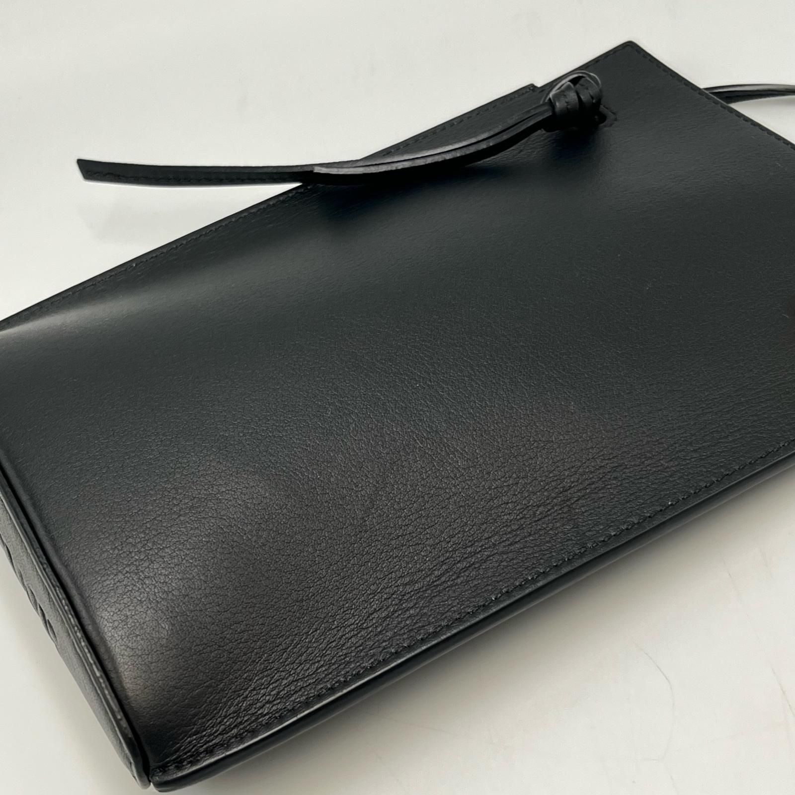 ☆送料関税込☆LOEWE ペブル ダイス ポケット ショルダーバッグ LOEWEロエベ ダイスポケット ショルダーバッグ - メルカリ