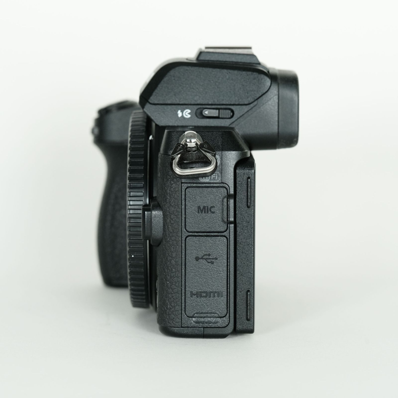 美品｜シャッター数2,050回] Nikon Z50 [ボディ] / ニコンZマウント