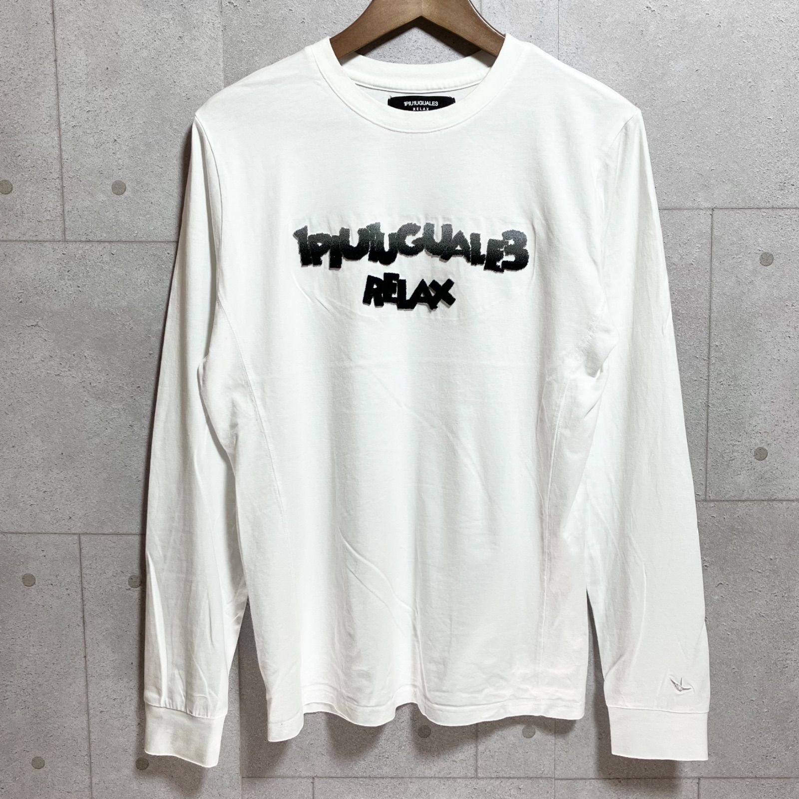 【新品】1PIU1UGUALE3 RELAX／テープロゴ ロンT XL 1PIU1UGUALE3 RELAX ウノピゥウノウグァーレトレ ラインストーン