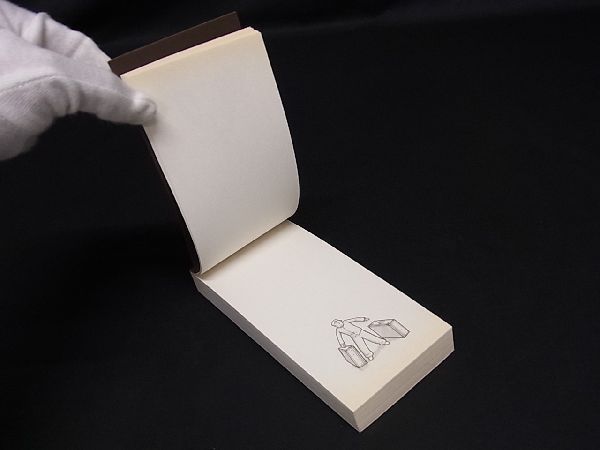 □美品□ LOUIS VUITTON ルイヴィトン FLIP-BOOK TOUR EIFFEL