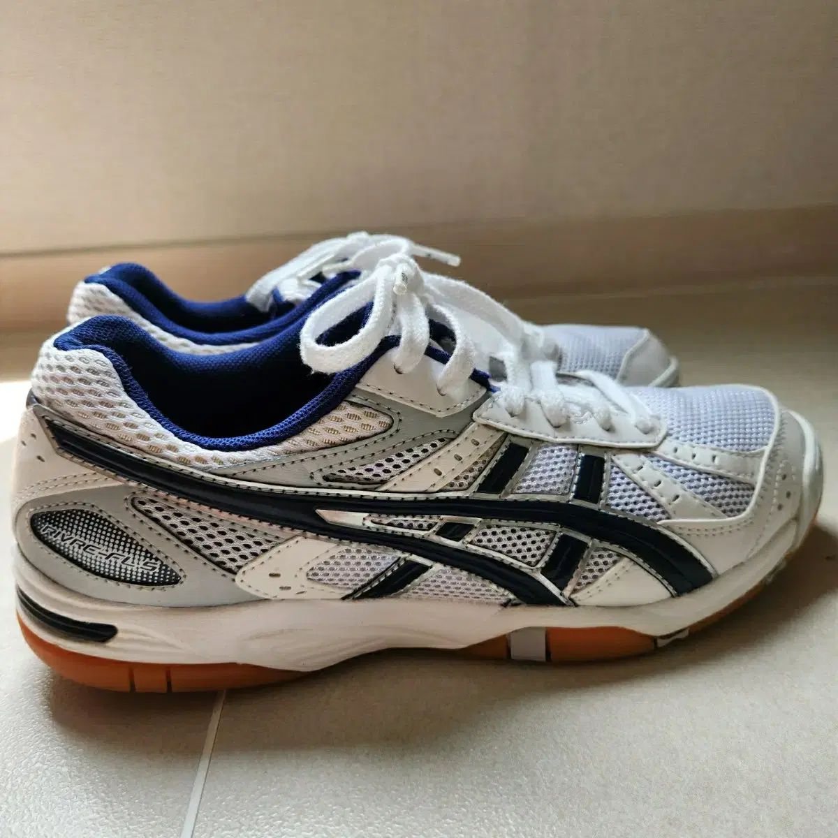 asics アシックス スポーツ大学入試 250