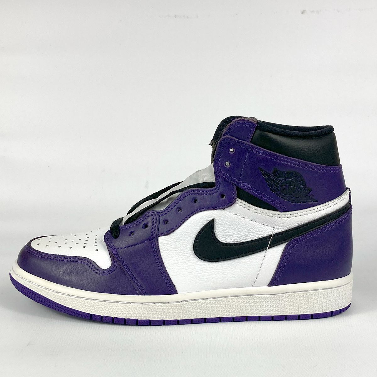 NIKE AIR JORDAN 1 RETRO HIGH OG COURT PURPLE/BLACK/WHITE US9