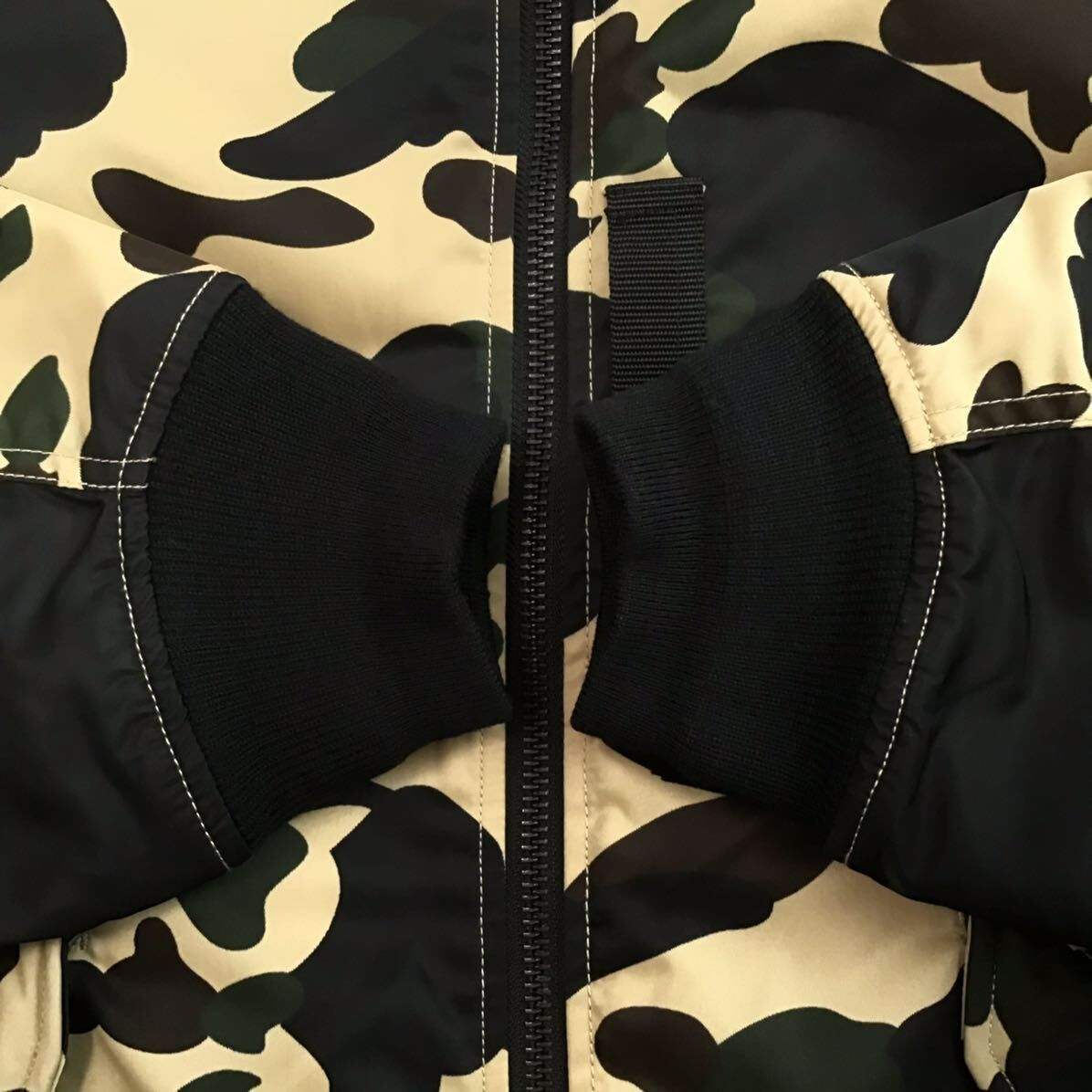 BAPE 迷彩 MA-1ジャケット　アベイシングエイプ　L A BATHING APE（アベイシングエイプ）の「1ST CAMO NYLON TWILL