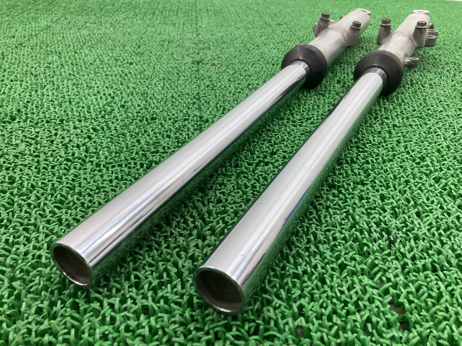 RZ250 RZ350 フロントフォーク 左右 ヤマハ 純正 バイク 部品 4L3 4U0 32φ 当時物 修復素材に コケキズ無し 車検 Genuine Ub