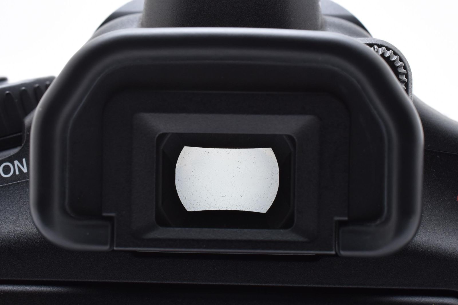 シャッター回数僅か3710回！Canon キャノン EOS 60D　レンズキット シャッター回数僅か3710回！Canon キャノン EOS 60D レンズ