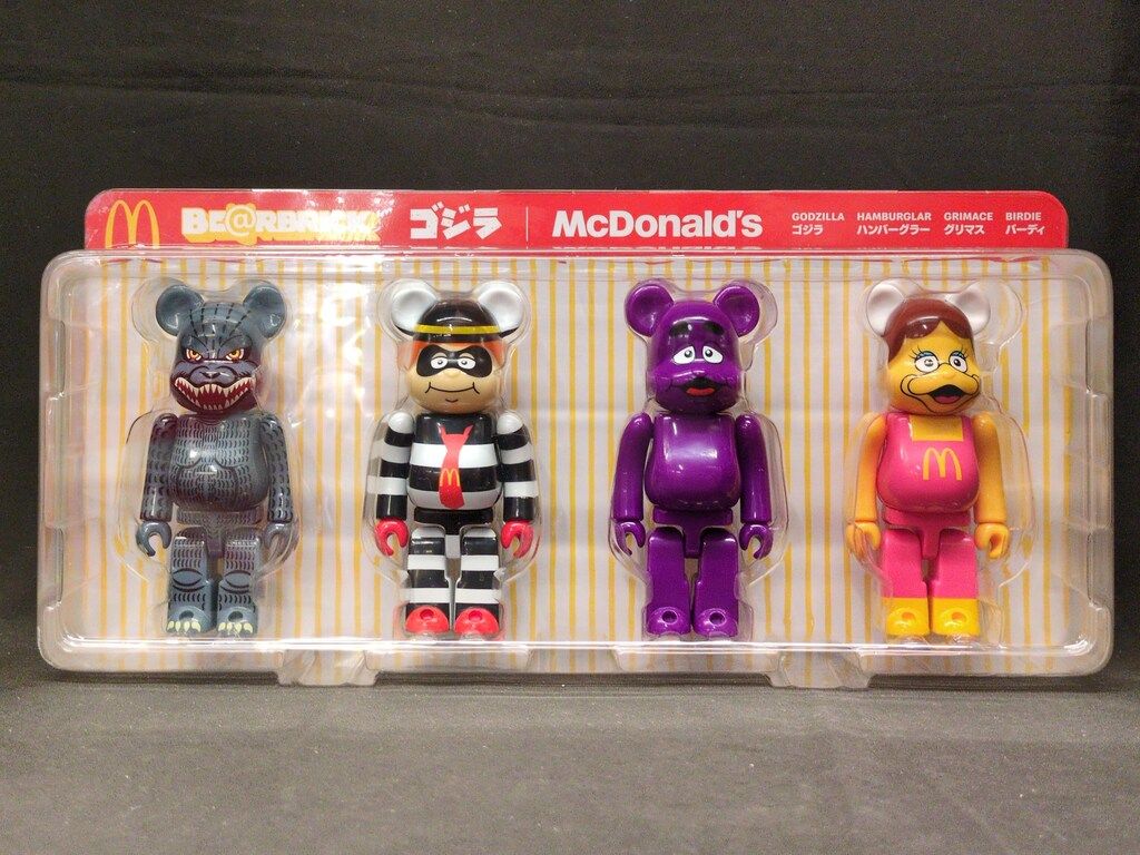 BE@RBRICK - 新品 ゴジラVSマクドナルド BE@RBRICK ベアブリック 4点 セット ベアブリック ゴジラ VS マクドナルド 150% 4体セットの新品