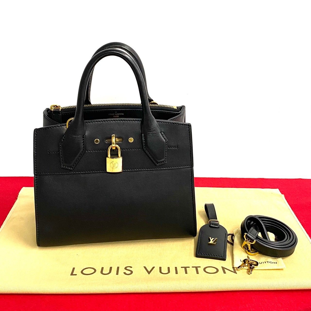 ほぼ未使用 鍵付き LOUIS VUITTON ルイヴィトン シティ スティーマー 
